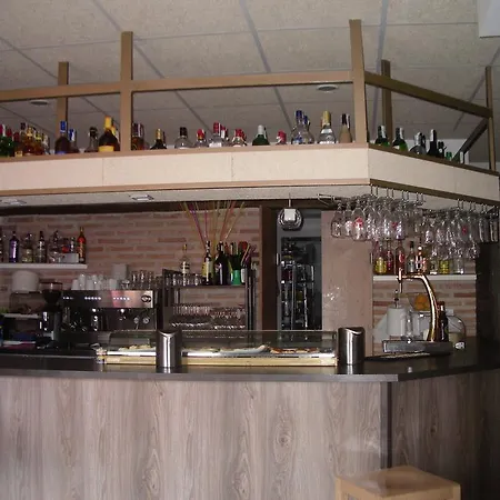 Hostel El Castillo Aninon