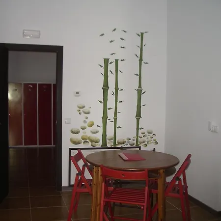 Hostal El Castillo *