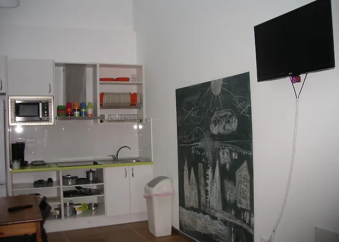 Hostel El Castillo By Aninon